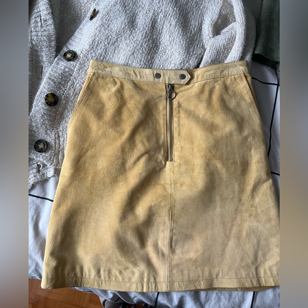 Genuine suede yellow skirt